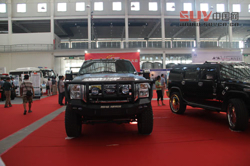 中國越野車展開幕 史上最硬的越野車展