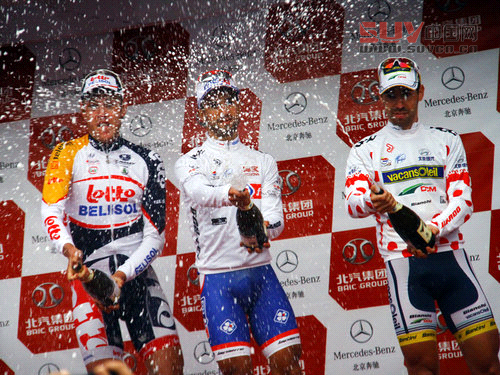 親臨環(huán)法級賽事 環(huán)京賽奔馳賽段體驗