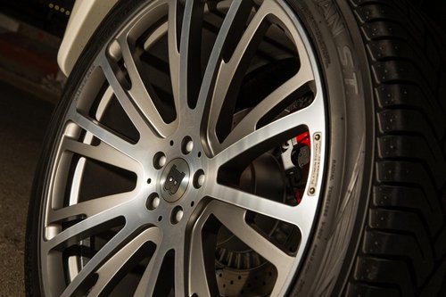 拉風的迪拜警車 基于奔馳G63/博速改裝