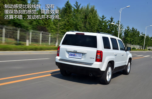 深具復古風格 試Jeep自由客豪華導航版