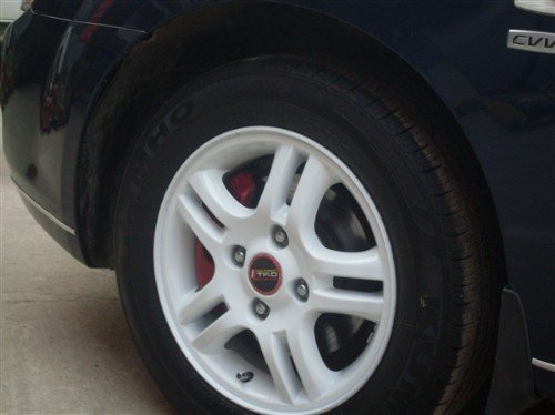 如何有效地修補輪轂刮痕 六步輕松解決