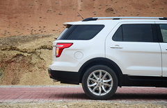 FBI大批出動！福特新探險者尊享型試駕