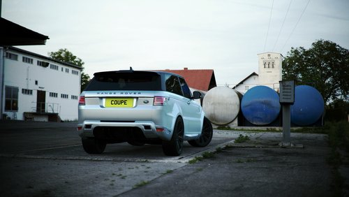 路虎攬勝運動改裝 三門設(shè)計是最大亮點