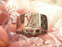 真愛無界 七夕當日男孩女孩的驚喜禮物