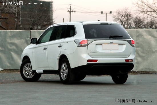 超值的選擇 23萬進口大空間省油城市SUV 23萬,進口,大空間,省油,城市SUV Jeep指南者 三菱歐藍德 斯巴魯森林人