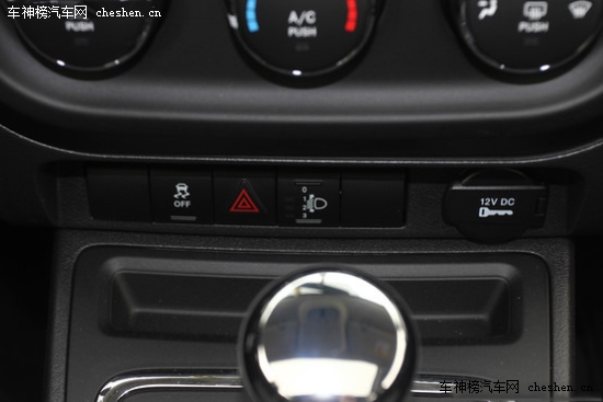 超值的選擇 23萬進口大空間省油城市SUV 23萬,進口,大空間,省油,城市SUV Jeep指南者 三菱歐藍德 斯巴魯森林人