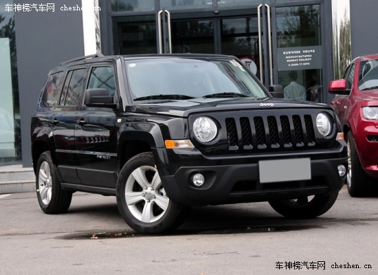 增添男性魅力 25萬元級男人心動的SUV導購 25萬買車,男人買車,帥氣SUV,Jeep,自由客,道奇,酷威,斯巴魯,森林人,日產,奇駿